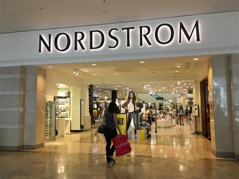 nordstrom official site.